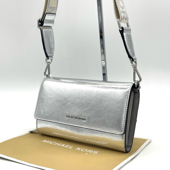 Michael Kors Large Zip Around Wallet Crossbody Bag - Picture 2 of 10